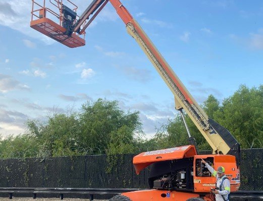 jlg boom lift won't move